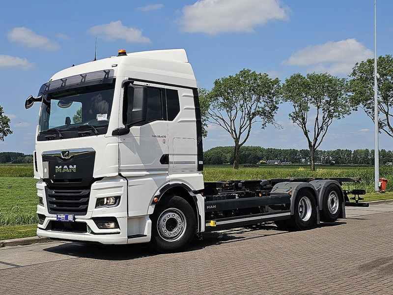 MAN 26.470 TGX TG3 6X2-4 STEERAXLE - Camión portacontenedore/ Intercambiable: foto 2 MAN 26.470 TGX TG3 6X2-4 STEERAXLE - Camión portacontenedore/ Intercambiable: foto 2