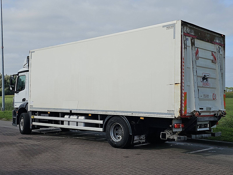 Camión caja cerrada Mercedes-Benz ANTOS 1924 L 19T TAILLIFT: foto 6 Camión caja cerrada Mercedes-Benz ANTOS 1924 L 19T TAILLIFT: foto 6