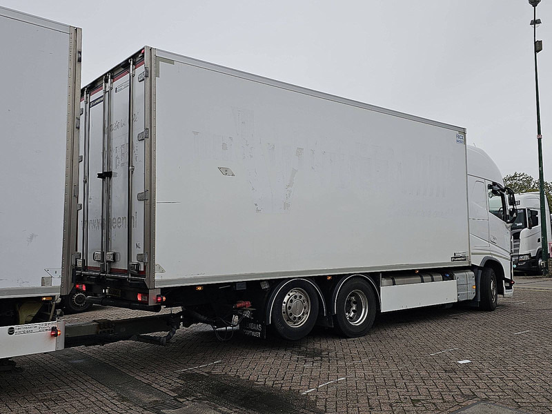 Volvo FH 460 6X2 LAMBERET COMBI - Camión frigorífico: foto 3 Volvo FH 460 6X2 LAMBERET COMBI - Camión frigorífico: foto 3