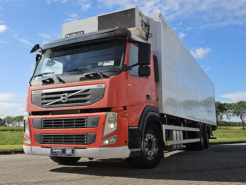 Volvo FM 11.330 6X2 FRIGOBL. LIFT - Camión frigorífico: foto 1 Volvo FM 11.330 6X2 FRIGOBL. LIFT - Camión frigorífico: foto 1