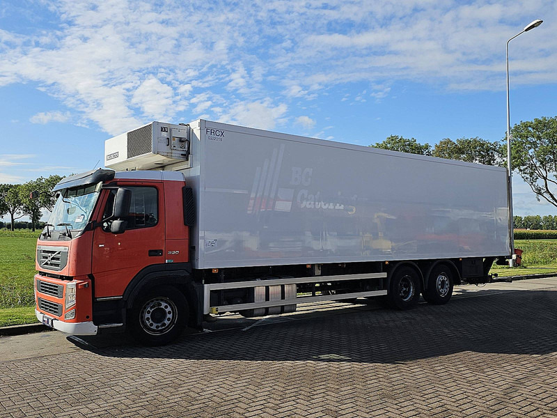 Volvo FM 11.330 6X2 FRIGOBL. LIFT - Camión frigorífico: foto 2 Volvo FM 11.330 6X2 FRIGOBL. LIFT - Camión frigorífico: foto 2