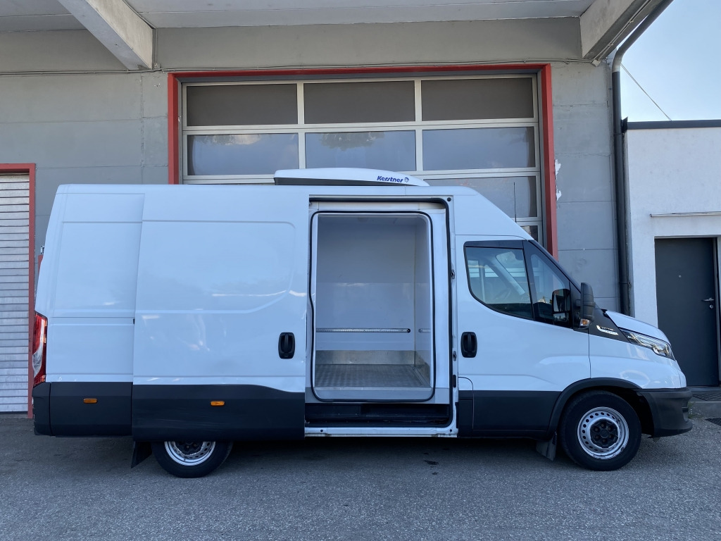 Iveco Daily 35S14 Hi-Matic Klimaautom. Kerstner 206 RA - Furgoneta frigorifica: foto 4 Iveco Daily 35S14 Hi-Matic Klimaautom. Kerstner 206 RA - Furgoneta frigorifica: foto 4