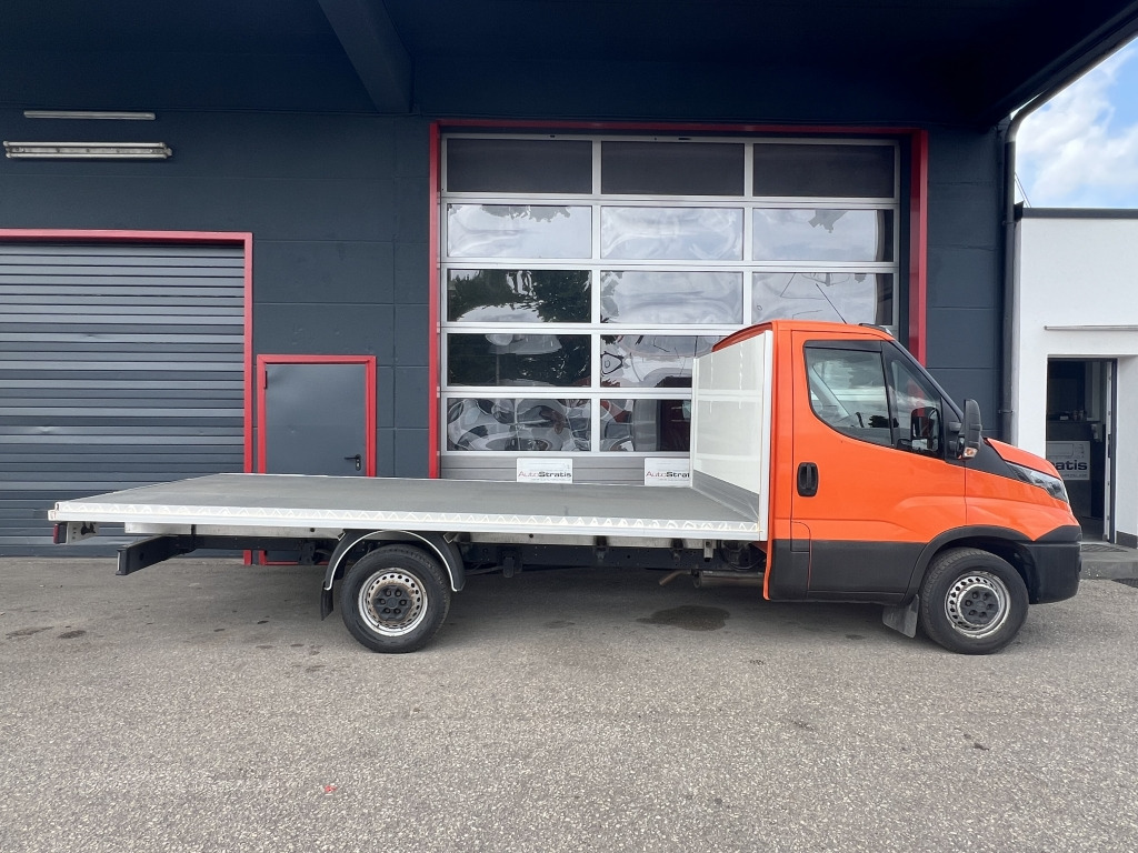 Iveco Daily 35S14 MAXI 4,35m Plattform Klima Kamera - Furgoneta caja abierta: foto 3 Iveco Daily 35S14 MAXI 4,35m Plattform Klima Kamera - Furgoneta caja abierta: foto 3