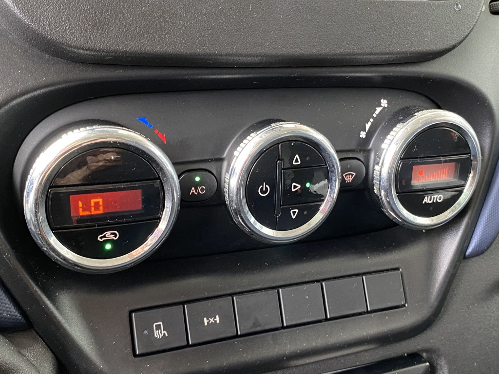 Iveco Daily 65C21 3,6m P+P+LBW Klima Automat. Webasto - Furgoneta con lona: foto 3 Iveco Daily 65C21 3,6m P+P+LBW Klima Automat. Webasto - Furgoneta con lona: foto 3