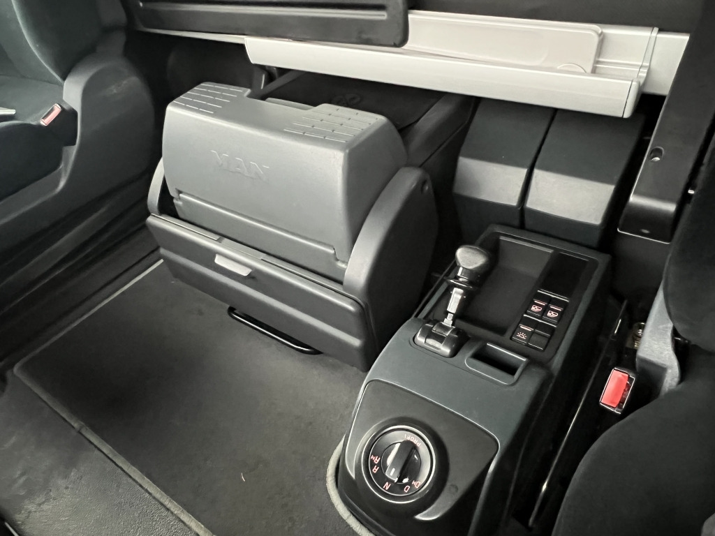 MAN TGX 26.440 Retarder Standklima LBW MitsubisTU100 - Camión frigorífico: foto 5 MAN TGX 26.440 Retarder Standklima LBW MitsubisTU100 - Camión frigorífico: foto 5