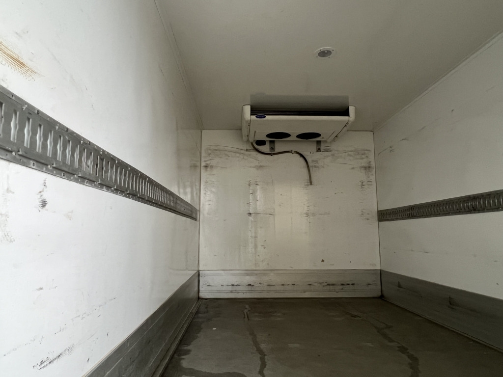 Mercedes-Benz Sprinter 316 CDI 4x4 3,4m CarrierViento Tiefkühl - Furgoneta frigorifica: foto 5 Mercedes-Benz Sprinter 316 CDI 4x4 3,4m CarrierViento Tiefkühl - Furgoneta frigorifica: foto 5