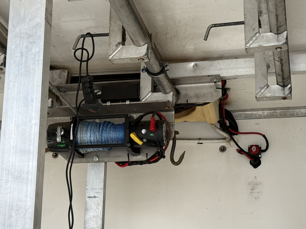 Furgoneta frigorifica Mercedes-Benz Sprinter 513 CDI ThermoKing V-200 Rohrbahnen 516: foto 7 Furgoneta frigorifica Mercedes-Benz Sprinter 513 CDI ThermoKing V-200 Rohrbahnen 516: foto 7