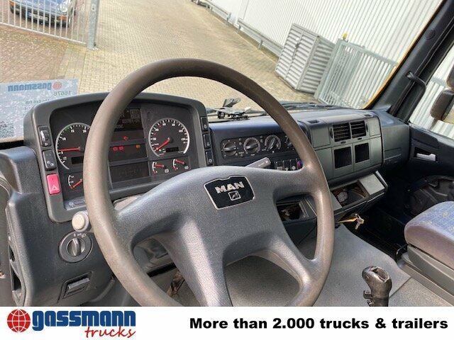MAN TGA 26.480 6x6 BB, Kipphydraulik - Cabeza tractora: foto 3 MAN TGA 26.480 6x6 BB, Kipphydraulik - Cabeza tractora: foto 3