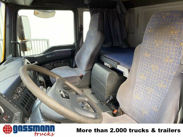 MAN TGA 26.480 6x6 BB, Kipphydraulik - Cabeza tractora: foto 2 MAN TGA 26.480 6x6 BB, Kipphydraulik - Cabeza tractora: foto 2