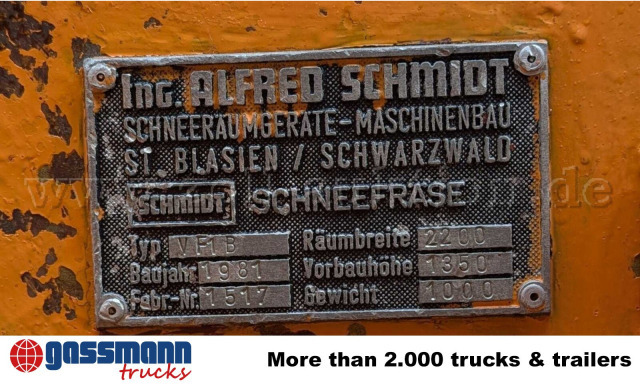 Unimog U52 411 4x4, Schmidt Schneefräse mit - Furgoneta: foto 4 Unimog U52 411 4x4, Schmidt Schneefräse mit - Furgoneta: foto 4