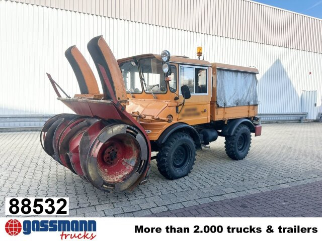 Unimog U52 411 4x4, Schmidt Schneefräse mit - Furgoneta: foto 1 Unimog U52 411 4x4, Schmidt Schneefräse mit - Furgoneta: foto 1