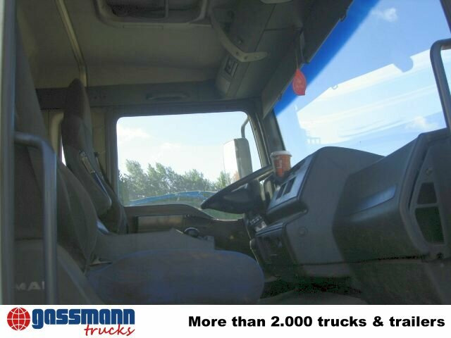 MAN TGA 26.413 BB 6x4 Kran Heckkran Jonsered 1020 - Camión forestal, Camión grúa: foto 2 MAN TGA 26.413 BB 6x4 Kran Heckkran Jonsered 1020 - Camión forestal, Camión grúa: foto 2