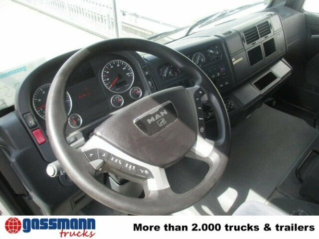 MAN TGL 12.240BL 4x2, mit Kran Hiab 088 mit Funk - Camión lona, Camión grúa: foto 4 MAN TGL 12.240BL 4x2, mit Kran Hiab 088 mit Funk - Camión lona, Camión grúa: foto 4