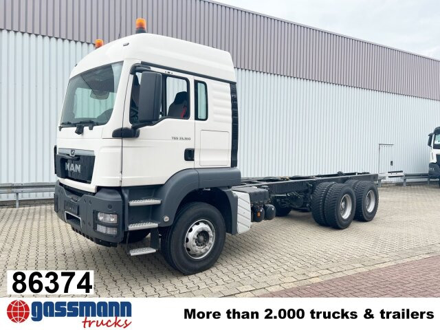 MAN TGS 33.360 6x4 BB, Häckslerkabine, NMV - Camión chasis: foto 1 MAN TGS 33.360 6x4 BB, Häckslerkabine, NMV - Camión chasis: foto 1