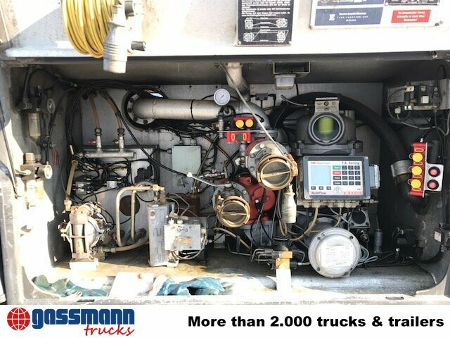 Camión cisterna Mercedes-Benz Actros 1841 L 4x2, Esterer Tankaufbau ca.: foto 15