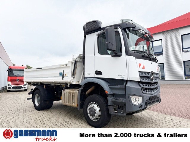Camión volquete Mercedes-Benz Arocs 1842 AK 4x4: foto 10