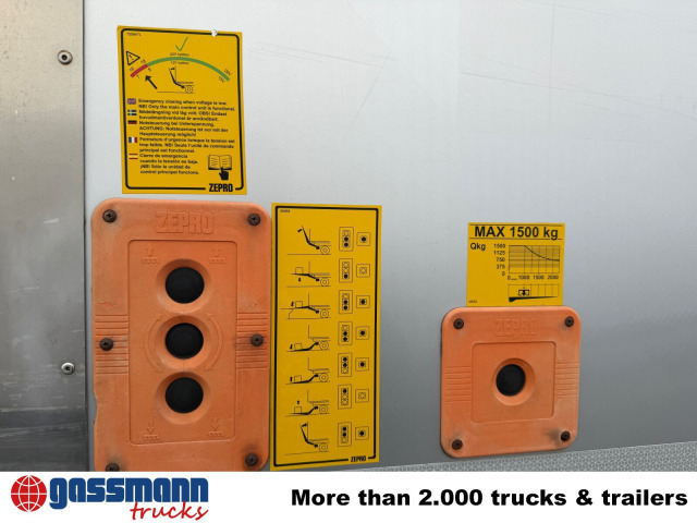 Mercedes-Benz Atego 1330 4x4, Iso-Koffer mit Heizung, LBW - Camión caja cerrada: foto 5 Mercedes-Benz Atego 1330 4x4, Iso-Koffer mit Heizung, LBW - Camión caja cerrada: foto 5