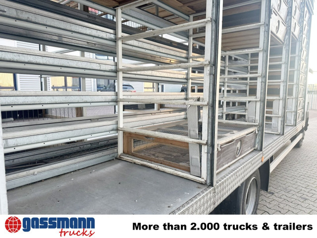 Mercedes-Benz LK 817 4x2, Taubentransporter - Camión caja cerrada: foto 2 Mercedes-Benz LK 817 4x2, Taubentransporter - Camión caja cerrada: foto 2