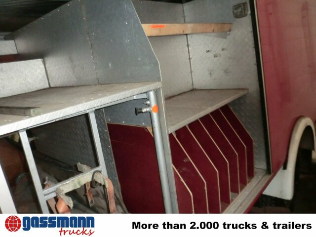 Mercedes-Benz LP 813 4x2 TLF8 Feuerwehr - Camión de bomberos: foto 2 Mercedes-Benz LP 813 4x2 TLF8 Feuerwehr - Camión de bomberos: foto 2