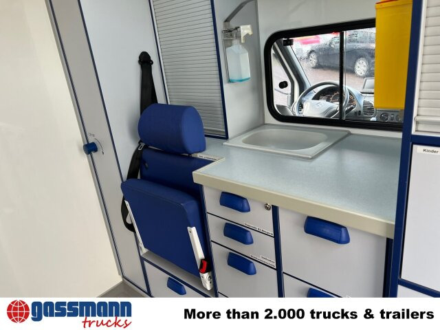 Mercedes-Benz Sprinter 313 CDI 4x2, Rettungswagen - Furgón: foto 3 Mercedes-Benz Sprinter 313 CDI 4x2, Rettungswagen - Furgón: foto 3