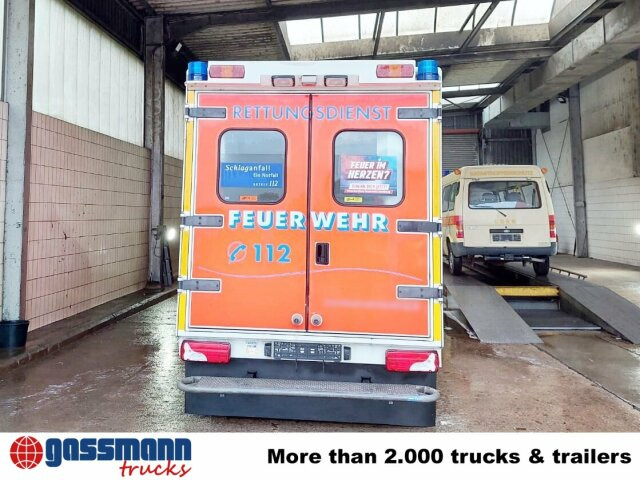 Mercedes-Benz Sprinter 516 CDI 4x2, Rettungswagen, Retarder - Furgón: foto 4 Mercedes-Benz Sprinter 516 CDI 4x2, Rettungswagen, Retarder - Furgón: foto 4