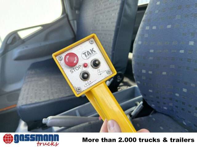 Mitsubishi Canter Fuso 6C15D 4x2 Doka, City-Abroller - Camión multibasculante: foto 4 Mitsubishi Canter Fuso 6C15D 4x2 Doka, City-Abroller - Camión multibasculante: foto 4