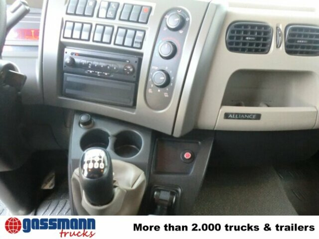 Renault Midlum 220 DXi   4x2Getränkekoffer TÜV:2019 - Camión transporte de bebidas: foto 2 Renault Midlum 220 DXi   4x2Getränkekoffer TÜV:2019 - Camión transporte de bebidas: foto 2