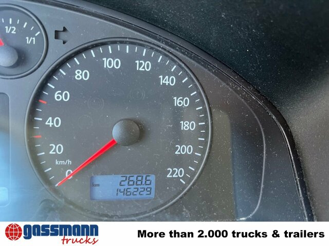 Ambulancia Volkswagen T5 2.5 TDI 4x2, Krankenwagen: foto 7 Ambulancia Volkswagen T5 2.5 TDI 4x2, Krankenwagen: foto 7