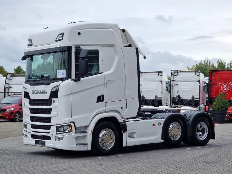 Scania 660S V8 NGS Highline 6x2/4 - New - Full spec - Retarder - Night clima - Leather - Led - Alcoa - Cabeza tractora: foto 3 Scania 660S V8 NGS Highline 6x2/4 - New - Full spec - Retarder - Night clima - Leather - Led - Alcoa - Cabeza tractora: foto 3