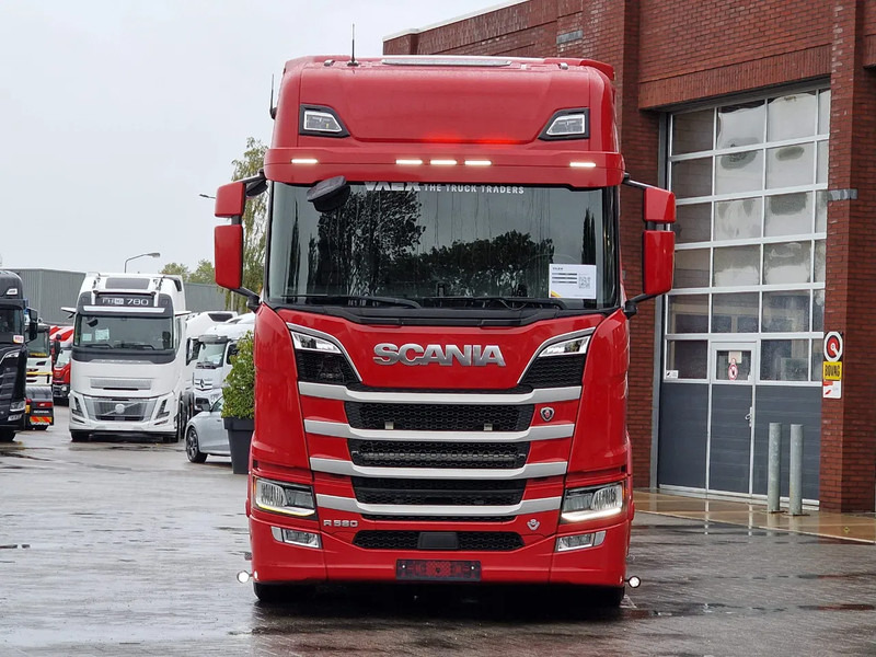 Scania R580 V8 NGS Highline 6x2 - Retarder - Leather - Full air - 3.15 WB - Navi - Led - No EGR - Cabeza tractora: foto 2 Scania R580 V8 NGS Highline 6x2 - Retarder - Leather - Full air - 3.15 WB - Navi - Led - No EGR - Cabeza tractora: foto 2