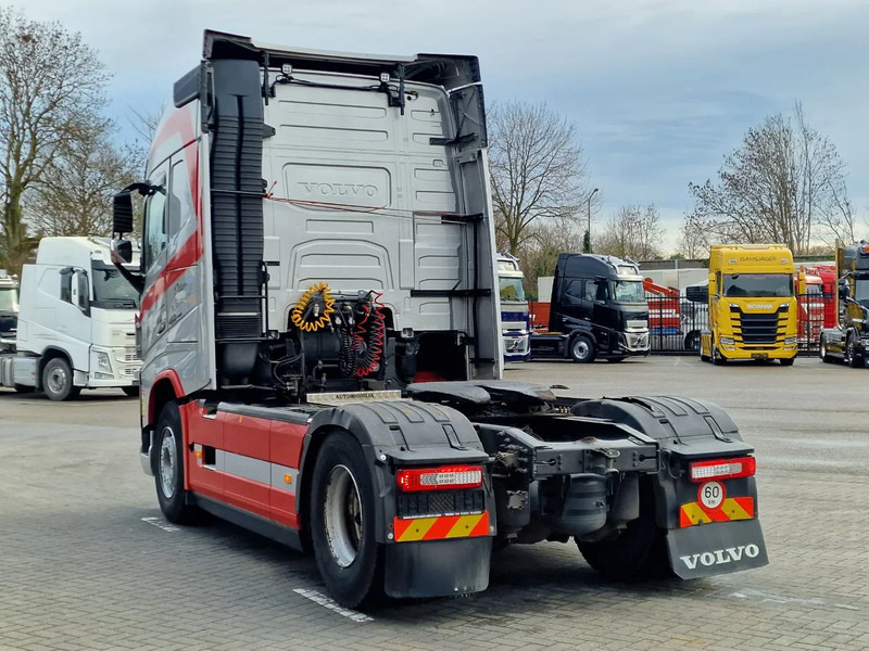 Volvo FH 13.460 Globetrotter 4x2 - PTO/Hydraulic - 2x tank - Steel/Air - Cabeza tractora: foto 5 Volvo FH 13.460 Globetrotter 4x2 - PTO/Hydraulic - 2x tank - Steel/Air - Cabeza tractora: foto 5