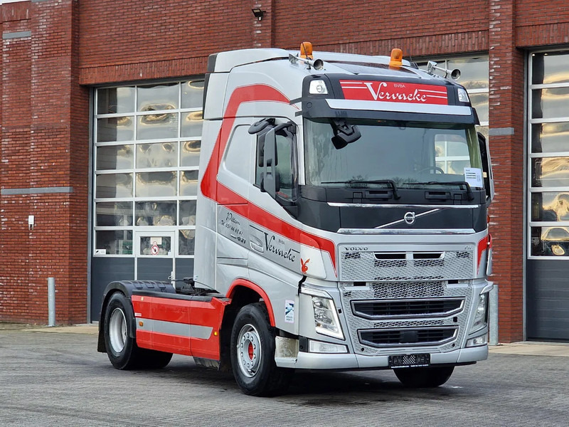 Volvo FH 13.460 Globetrotter 4x2 - PTO/Hydraulic - 2x tank - Steel/Air - Cabeza tractora: foto 1 Volvo FH 13.460 Globetrotter 4x2 - PTO/Hydraulic - 2x tank - Steel/Air - Cabeza tractora: foto 1