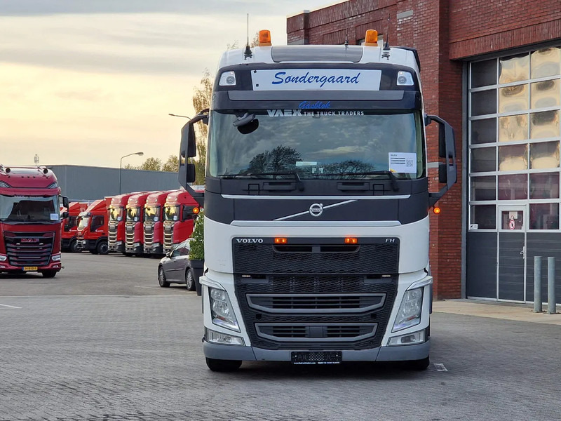 Volvo FH 13.500 Globetrotter 6x2 - PTO/Hydraulic - 3.00 WB - Full air - - Cabeza tractora: foto 2 Volvo FH 13.500 Globetrotter 6x2 - PTO/Hydraulic - 3.00 WB - Full air - - Cabeza tractora: foto 2