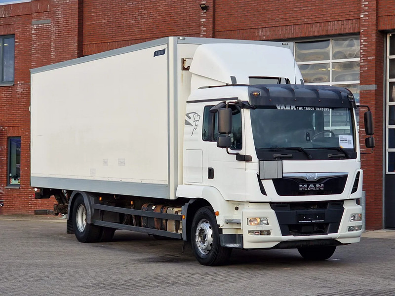 MAN TGM 18.340 4x2 - Sleepercab - Box with sidedoors - Loadlift - Full air - Euro 6 - Automatic - Camión caja cerrada: foto 1 MAN TGM 18.340 4x2 - Sleepercab - Box with sidedoors - Loadlift - Full air - Euro 6 - Automatic - Camión caja cerrada: foto 1