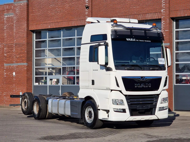 MAN TGX 26.500 6x2 XXL - Chassis - Full air - Night clima - AS Tronic - - Camión chasis: foto 1 MAN TGX 26.500 6x2 XXL - Chassis - Full air - Night clima - AS Tronic - - Camión chasis: foto 1