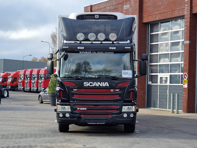 Scania P280 6x2*4 - Thermoking frigo - Loadlift - Steering axle - Full air - 5.10 WB - Camión frigorífico: foto 2 Scania P280 6x2*4 - Thermoking frigo - Loadlift - Steering axle - Full air - 5.10 WB - Camión frigorífico: foto 2