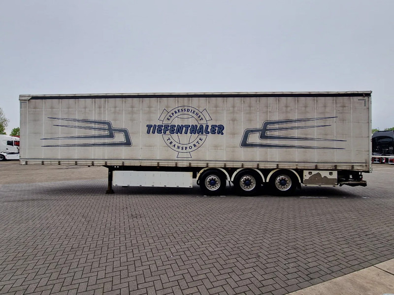 Schwarzmüller Tautliner 3 axle - Loadlift - Lift axle - BPW Axle - Lift axle - Alloy wheels - Semirremolque lona: foto 4 Schwarzmüller Tautliner 3 axle - Loadlift - Lift axle - BPW Axle - Lift axle - Alloy wheels - Semirremolque lona: foto 4