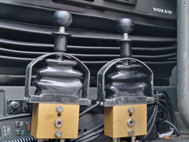 Leasing de Volvo FH 13.500 8x4*4 - Kipper 2 seiten kipper - Full air - Steering axle - Euro 6 - I shift Volvo FH 13.500 8x4*4 - Kipper 2 seiten kipper - Full air - Steering axle - Euro 6 - I shift: foto 14 Leasing de Volvo FH 13.500 8x4*4 - Kipper 2 seiten kipper - Full air - Steering axle - Euro 6 - I shift Volvo FH 13.500 8x4*4 - Kipper 2 seiten kipper - Full air - Steering axle - Euro 6 - I shift: foto 14