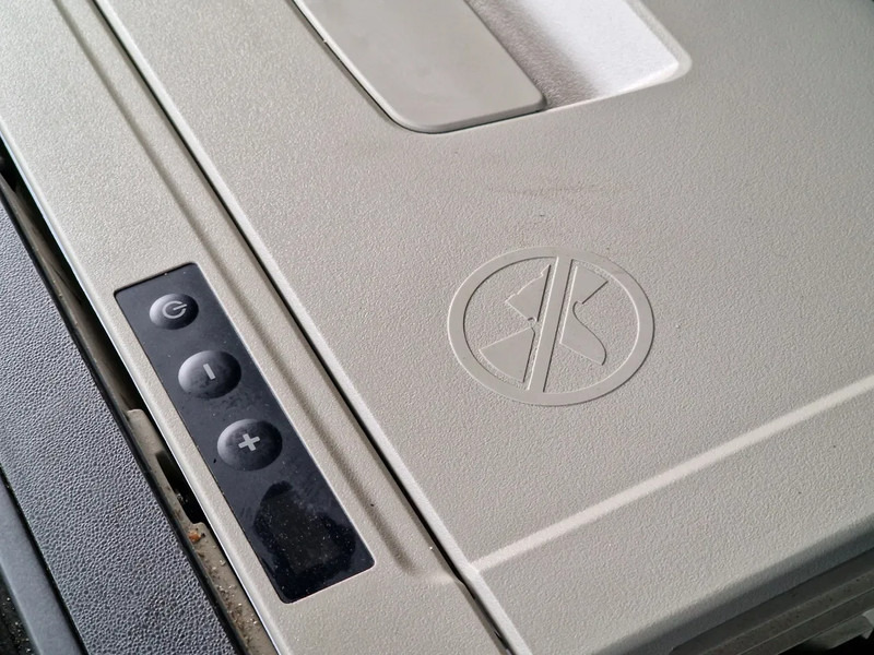 Leasing de Volvo FH 13.500 8x4*4 - Kipper 2 seiten kipper - Full air - Steering axle - Euro 6 - I shift Volvo FH 13.500 8x4*4 - Kipper 2 seiten kipper - Full air - Steering axle - Euro 6 - I shift: foto 20 Leasing de Volvo FH 13.500 8x4*4 - Kipper 2 seiten kipper - Full air - Steering axle - Euro 6 - I shift Volvo FH 13.500 8x4*4 - Kipper 2 seiten kipper - Full air - Steering axle - Euro 6 - I shift: foto 20