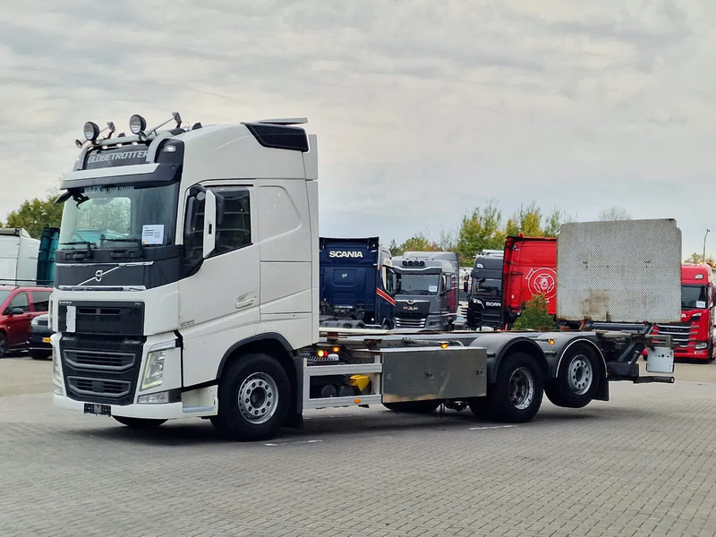 Volvo FH 13.540 Globetrotter 6x2 - BDF - Loadlift - Full air - I parkcool - 4.80 WB - Camión portacontenedore/ Intercambiable: foto 3 Volvo FH 13.540 Globetrotter 6x2 - BDF - Loadlift - Full air - I parkcool - 4.80 WB - Camión portacontenedore/ Intercambiable: foto 3
