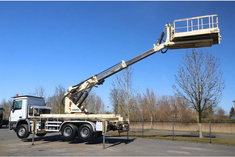Mercedes-Benz Actros 2636 6X4 | TUNNEL PLATFORM | REMOTE DRIVING - Camión: foto 2 Mercedes-Benz Actros 2636 6X4 | TUNNEL PLATFORM | REMOTE DRIVING - Camión: foto 2