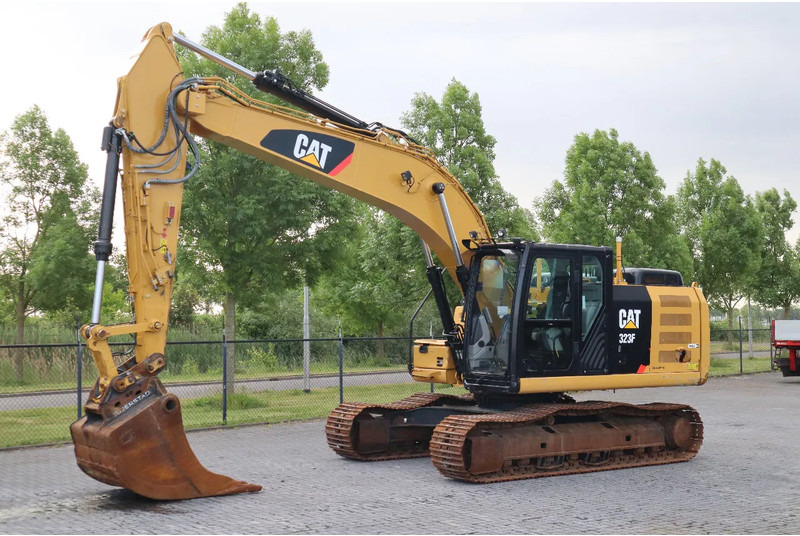 Caterpillar 323 FL | BUCKET | QUICK COUPLER | AIRCO - Excavadora de cadenas: foto 2 Caterpillar 323 FL | BUCKET | QUICK COUPLER | AIRCO - Excavadora de cadenas: foto 2