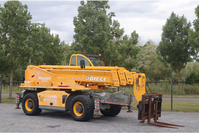 Dieci PEGASUS 45.21 | FORKS | WINCH | LOW HOURS - Manipulador telescópico: foto 5 Dieci PEGASUS 45.21 | FORKS | WINCH | LOW HOURS - Manipulador telescópico: foto 5