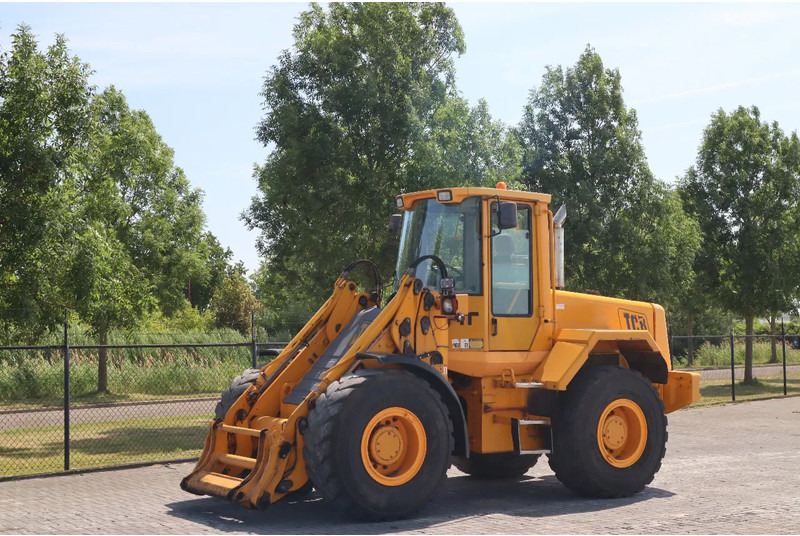 JCB 426 B | 35 KM/H | ONLY 9800 HOURS | FIRST OWNER | DUTCH MACHINE - Cargadora de ruedas: foto 2 JCB 426 B | 35 KM/H | ONLY 9800 HOURS | FIRST OWNER | DUTCH MACHINE - Cargadora de ruedas: foto 2