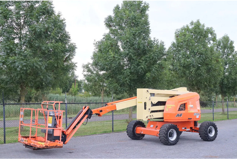 JLG 520AJ | 18 METER | 250 KG - Plataforma articulada: foto 2 JLG 520AJ | 18 METER | 250 KG - Plataforma articulada: foto 2