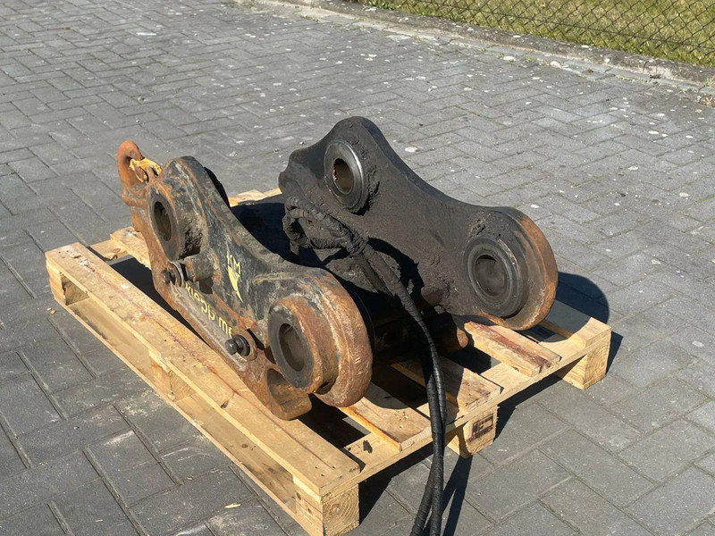 Klepp Mek KM70 | S70 | G70 | QUICK COUPLER | SNELWISSEL - Acoplamiento rápido: foto 4 Klepp Mek KM70 | S70 | G70 | QUICK COUPLER | SNELWISSEL - Acoplamiento rápido: foto 4