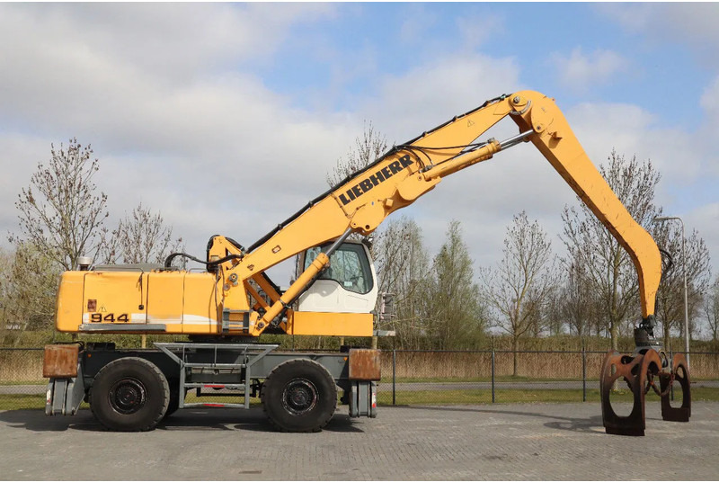 Liebherr A944 C HD | LOG GRAPPLE | HOLZGREIFER | TIMBER - Excavadora de ruedas: foto 4 Liebherr A944 C HD | LOG GRAPPLE | HOLZGREIFER | TIMBER - Excavadora de ruedas: foto 4