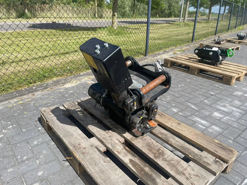 STEELWRIST STEELWRIST X06 S40 | TILT ROTATOR | VLS | FPL | RF | NEW / UNUSED - Rotor basculante para Maquinaria de construcción: foto 3 STEELWRIST STEELWRIST X06 S40 | TILT ROTATOR | VLS | FPL | RF | NEW / UNUSED - Rotor basculante para Maquinaria de construcción: foto 3