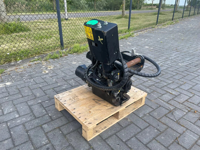STEELWRIST X06 S40 | TILT ROTATOR | VLS | FPL | RF | NEW / UNUSED - Rotor basculante para Maquinaria de construcción: foto 3 STEELWRIST X06 S40 | TILT ROTATOR | VLS | FPL | RF | NEW / UNUSED - Rotor basculante para Maquinaria de construcción: foto 3