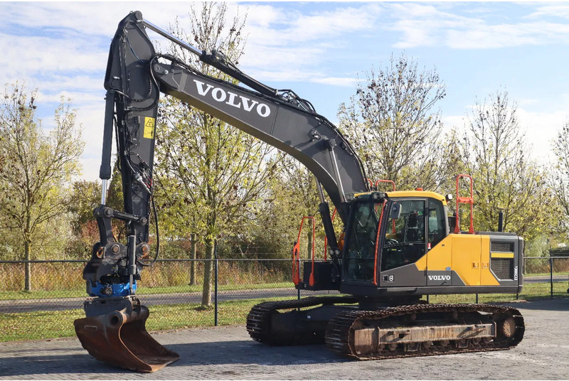 Volvo EC200EL | EC 200 EL | TILT ROTATOR | 3D GPS | BUCKET - Excavadora de cadenas: foto 2 Volvo EC200EL | EC 200 EL | TILT ROTATOR | 3D GPS | BUCKET - Excavadora de cadenas: foto 2